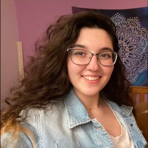 Meet your Posher, Carmencita